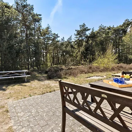 3 Bedroom Beautiful In Aakirkeby Vester Somarken